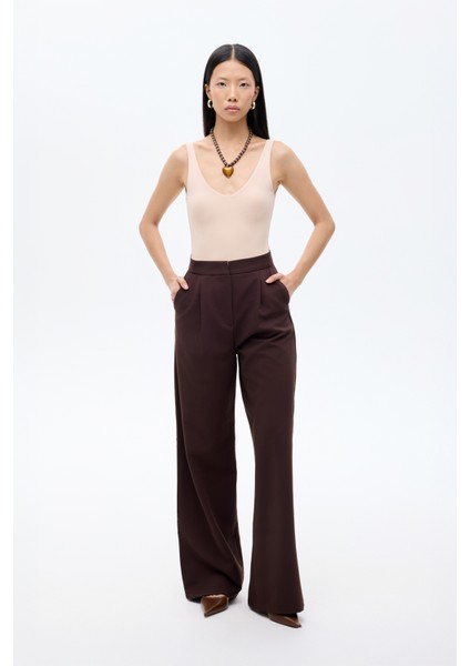 Bol Paça Kumaş Pantolon Koyu Kahve fiyatları