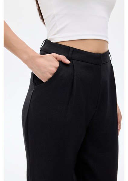 Yüksek Bel Pileli Havuç Pantolon Siyah indirimleri