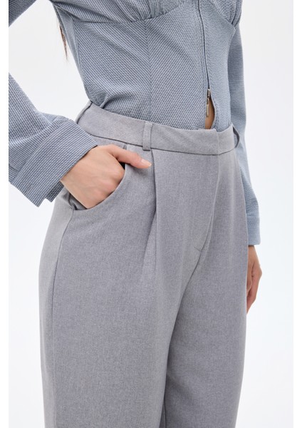 Yüksek Bel Pileli Havuç Pantolon Gri fırsatları