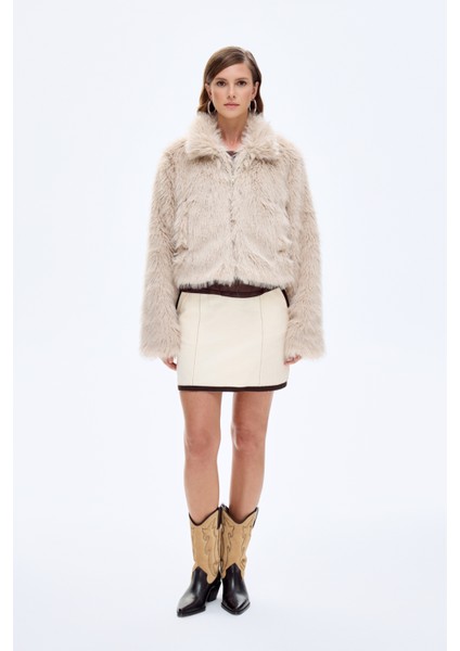 Fermuarlı Kısa Kürk Ceket Bej fırsatları