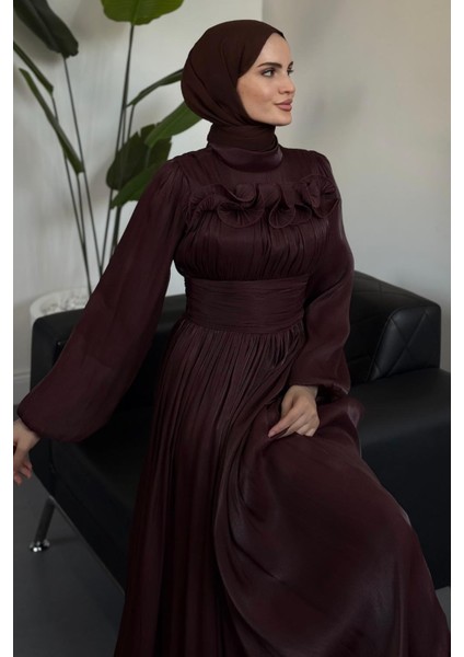 Maryam Altı ve Göğüs Kısmı Fırfırlı Janjan Abiye Çikolata Kahve fiyatları