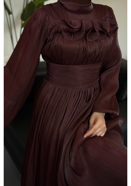 Maryam Altı ve Göğüs Kısmı Fırfırlı Janjan Abiye Çikolata Kahve modelleri