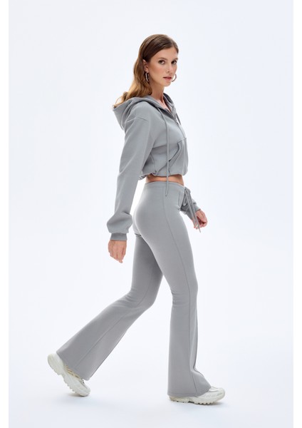 Beli Bağcıklı Dikiş Detaylı Ispanyol Paça Pantolon Gri fiyatları