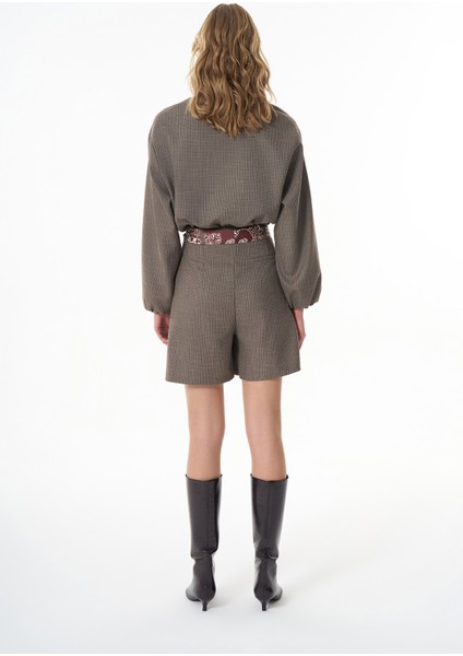 Desenli Kemerli Kırçıllı Şort Kahverengi