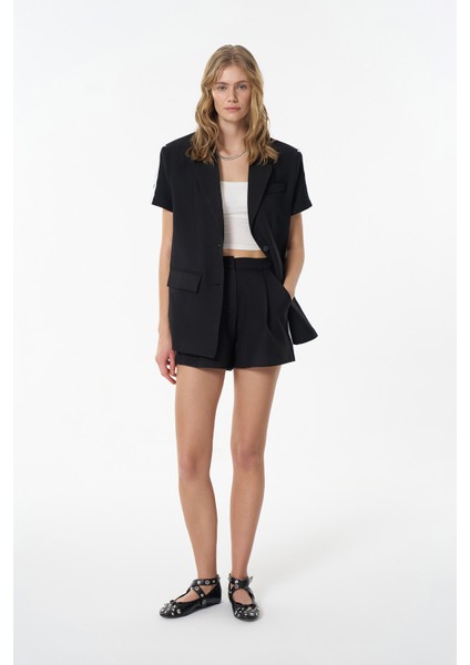 Yanları Şerit Çizgili Cepli Şort Siyah