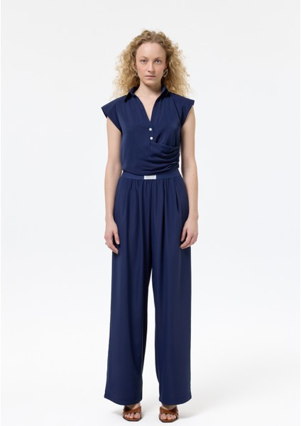 Kruvaze Detaylı Düğmeli Kolsuz Bluz Lacivert