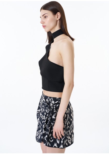 Boyun Detaylı Crop Bluz Siyah