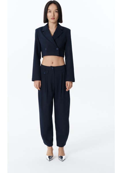 Vatka Detaylı Crop Blazer Ceket Lacivert