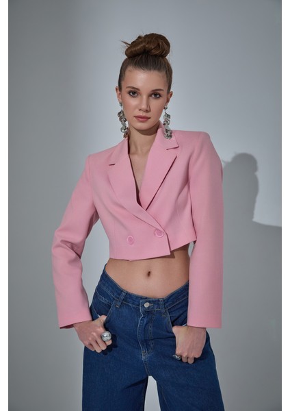 Vatka Detaylı Crop Blazer Ceket Pembe