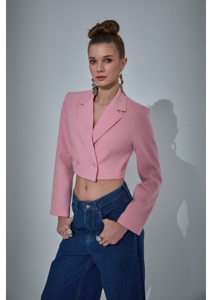 Vatka Detaylı Crop Blazer Ceket Pembe
