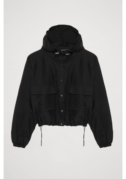 Büyük Cepli Kapüşonlu Ceket Siyah