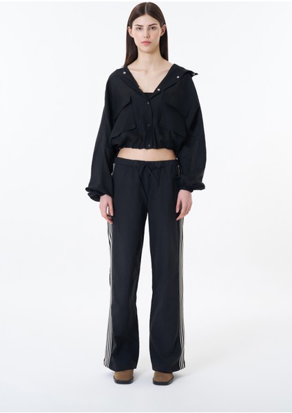 Büyük Cepli Kapüşonlu Ceket Siyah