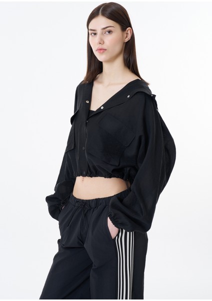 Büyük Cepli Kapüşonlu Ceket Siyah