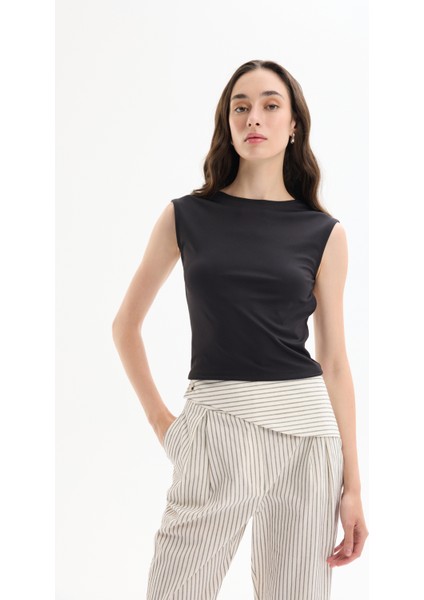 Sırt Dekolteli Basic Bluz Siyah