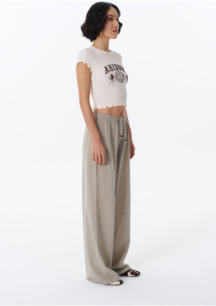 Yazı Baskılı Gofre Crop Tişört Ekru