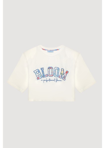 Nakış Yazılı Çiçek Desenli Crop Tişört Ekru fırsatları