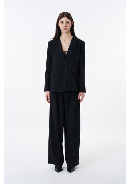 Sırtı Pencere Yırtmaçlı Blazer Ceket Siyah