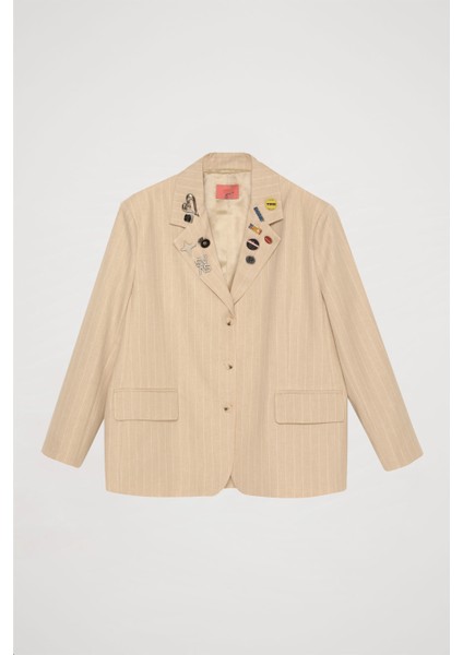 Rozet Aksesuarlı Çizgili Blazer Ceket Bej