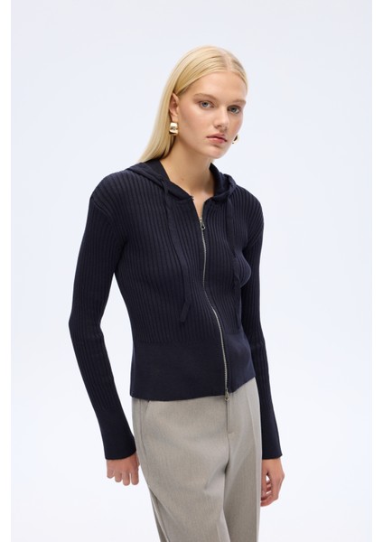 Fermuarlı Kapüşonlu Triko Hırka Lacivert fiyatları
