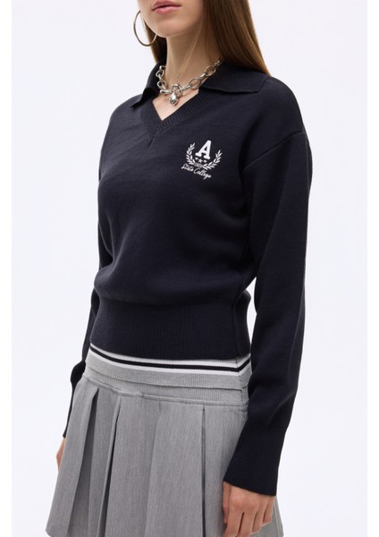 Arma Nakışlı Gömlek Yaka Triko Kazak Lacivert indirimleri