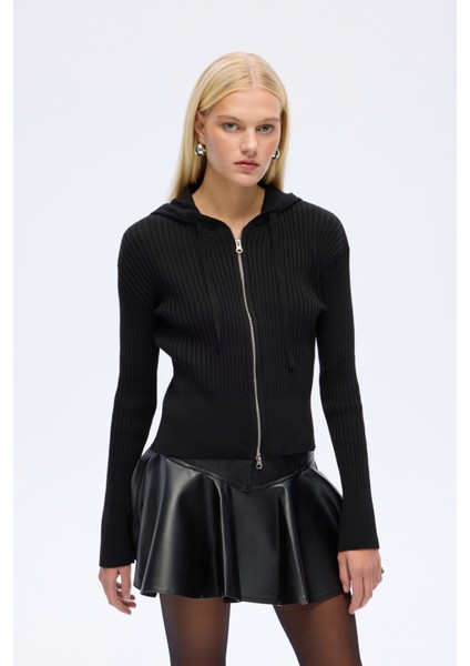 Fermuarlı Kapüşonlu Triko Hırka Siyah fiyatları