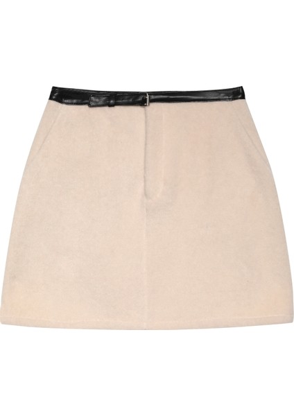 Deri Kemerli Peluş Mini Etek Bej