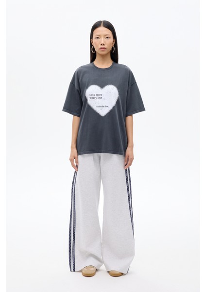 Kalp Baskılı Oversize Tişört Antrasit