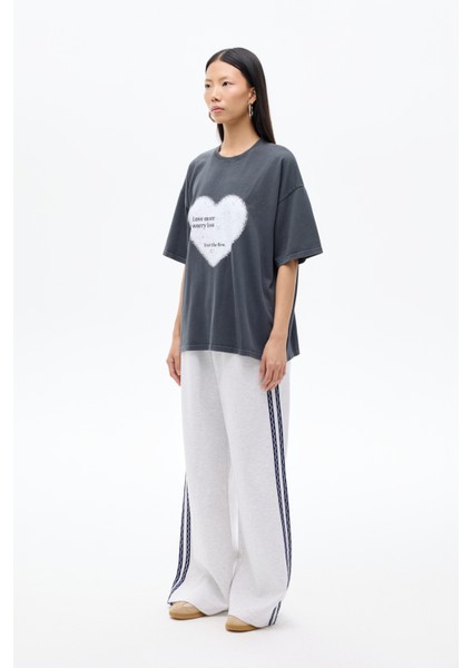 Kalp Baskılı Oversize Tişört Antrasit