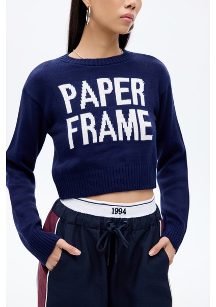Paper Frame Yazılı Crop Triko Kazak Lacivert fırsatları