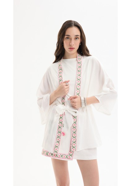 Bağlama Detaylı Nakışlı Yarasa Kol Kimono Ekru