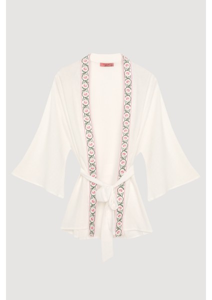 Bağlama Detaylı Nakışlı Yarasa Kol Kimono Ekru