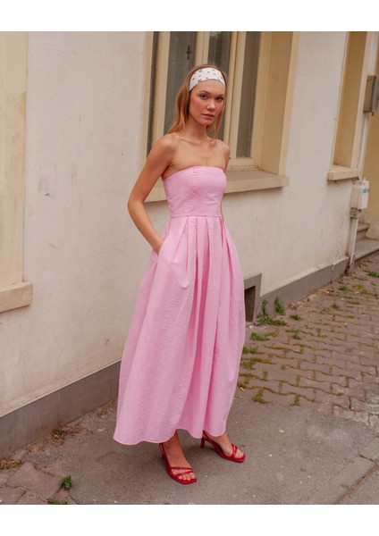 Straplez Pile Detaylı Uzun Elbise Pembe