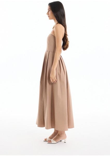 Straplez Pile Detaylı Uzun Elbise Kahverengi