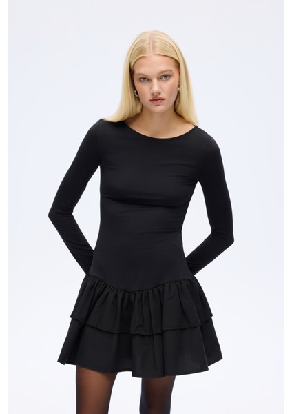 Katlı Fırfırlı Mini Elbise Siyah fırsatları