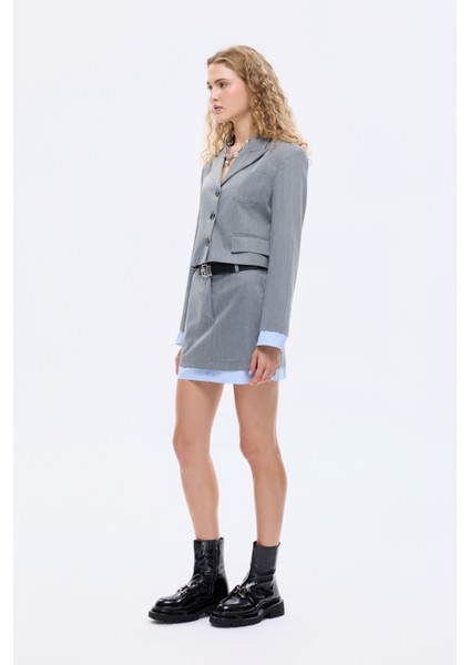 Kemer Aksesuarlı Kumaş Garnili Mini Etek Gri