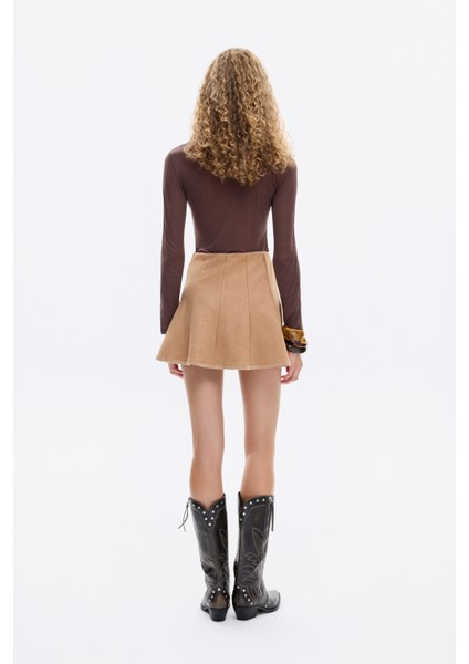 Zikzak Dikiş Detaylı Süet Görünümlü Mini Etek Bej