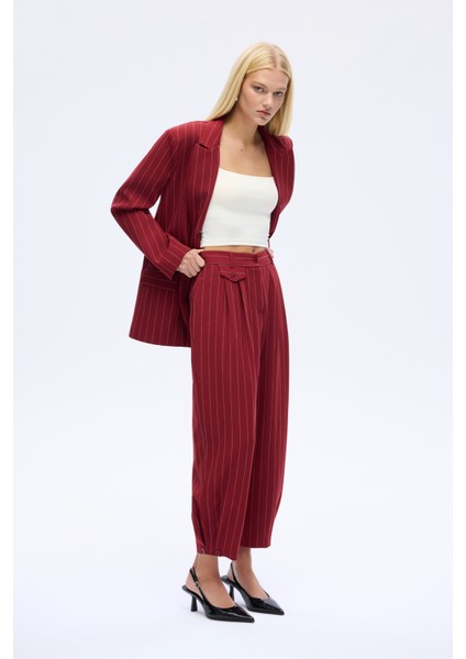 Çizgi Detaylı Pileli Pantolon Bordo fırsatları