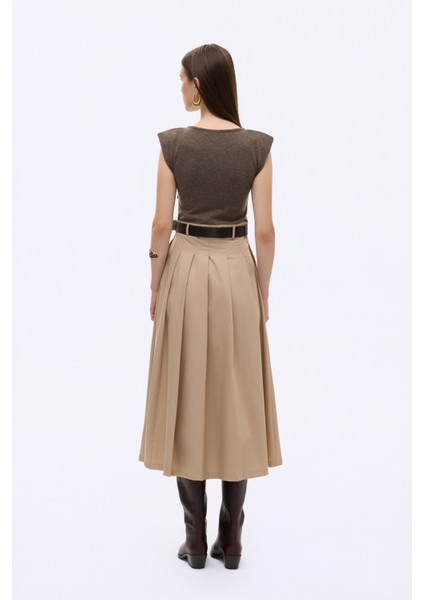 Kemerli Kontrast Kumaşlı Pileli Midi Elbise Kahverengi