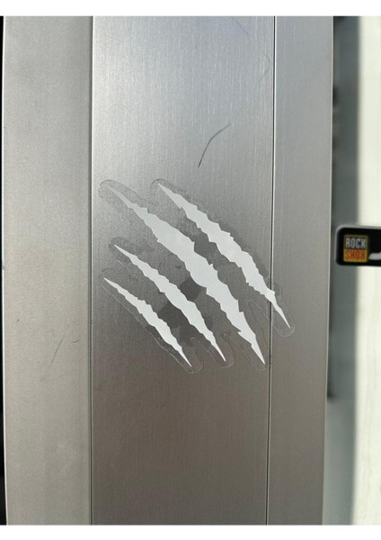 Stiker Bisiklet, Scooter, Motor, Laptop, Telefon Çıkartma Set Suya Dayanıklı Saldırı Temalı (2 Adet) fiyatları