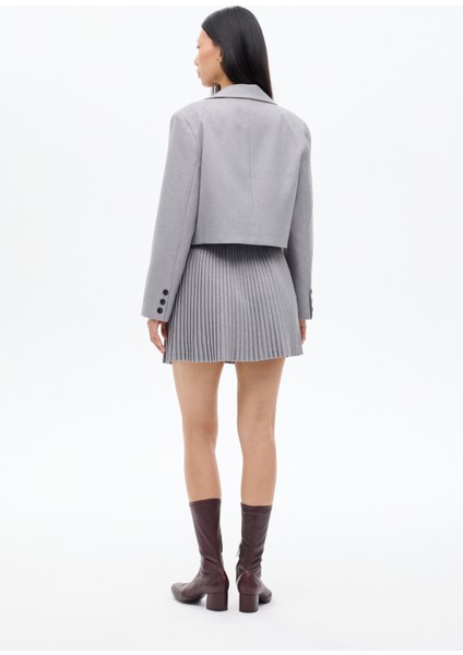 Broş Aksesuarlı Düğmeli Crop Blazer Ceket Gri