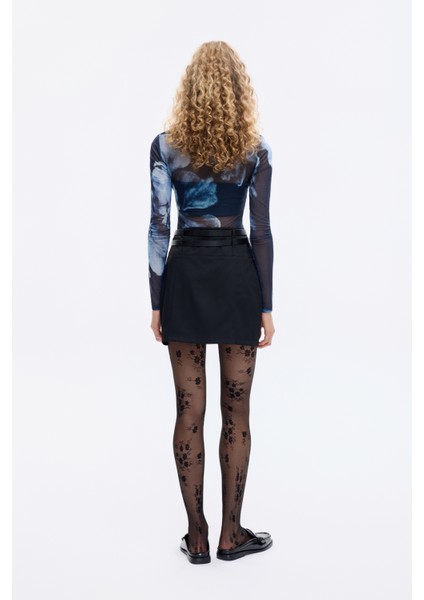 Çift Kemerli Metal Etiket Detaylı Mini Etek Siyah