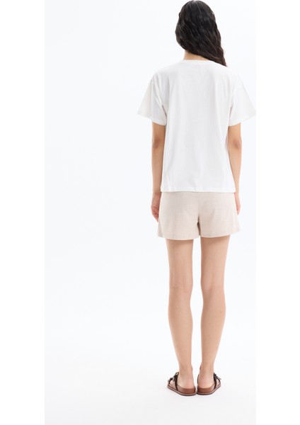 Blok Detaylı Çiçek Nakışlı Tişört Ekru