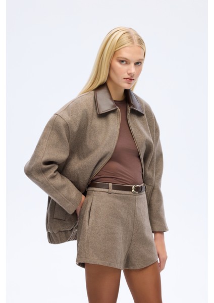 Kemerli Kaşe Mini Şort Vizon indirimleri