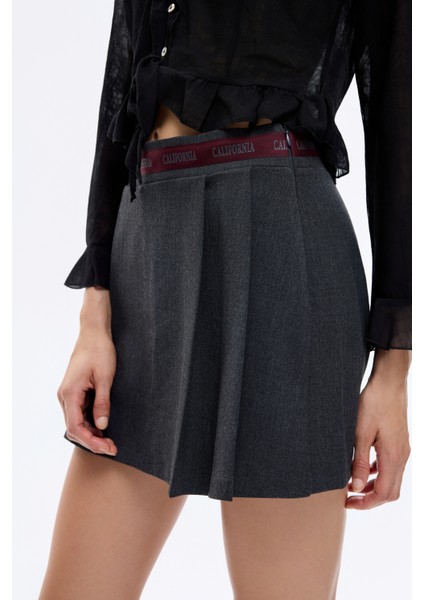 Şerit Bel Detaylı Pileli Mini Şort Etek Antrasit