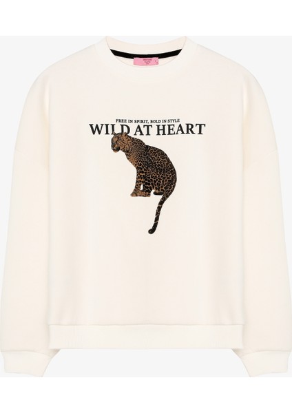 Leopar Baskılı Sloganlı Oversize Sweatshirt Ekru fiyatları