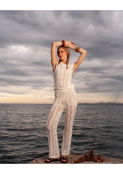 Kesik Detaylı Triko Takım Krem