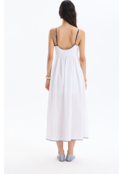 Önü Nakışlı Ince Askılı Keten Midi Boy Elbise Beyaz