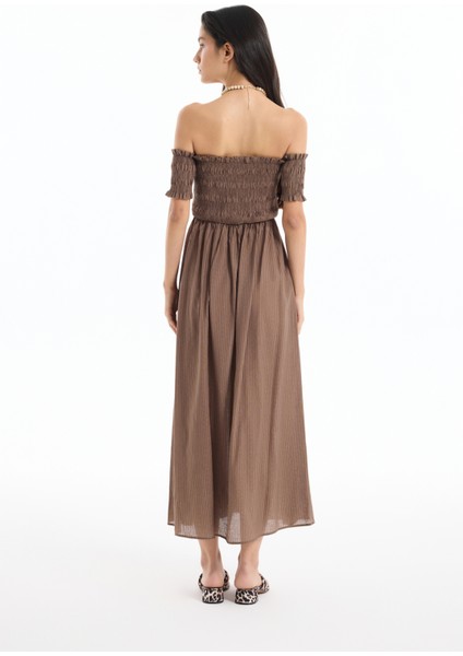 Kuş Gözü Bağlamalı Düşük Omuz Elbise Kahverengi