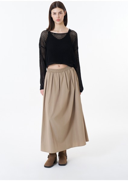 Pile Detaylı Teknik Kumaş Midi Etek Bej
