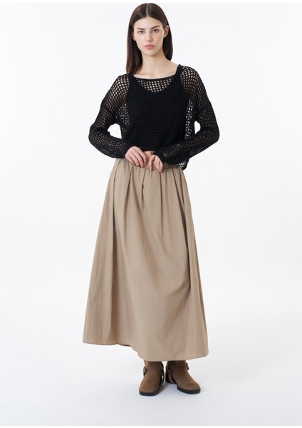 Pile Detaylı Teknik Kumaş Midi Etek Bej